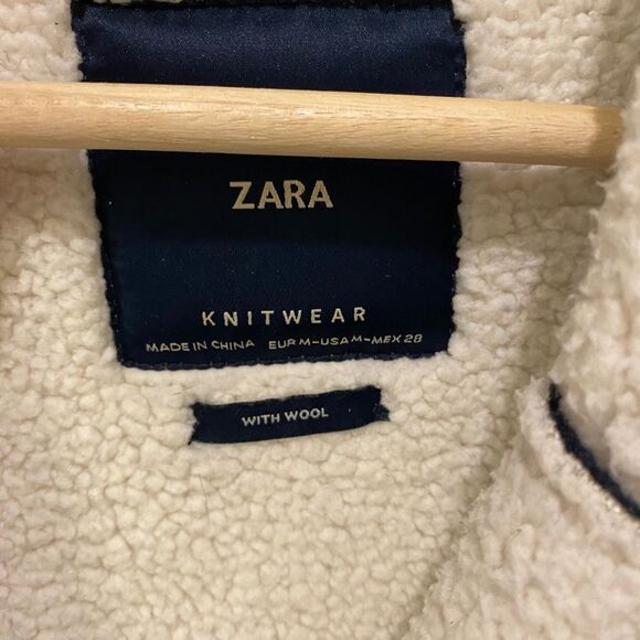Zara Knitwear Women's Long Sleeve Sherpa Collared Long Coat. Blue/Cream. Medium. - Picture 3 of 8